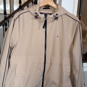 Tommy Hilfiger Women's Windbreaker Jacket, Lightweight Spring Jacket